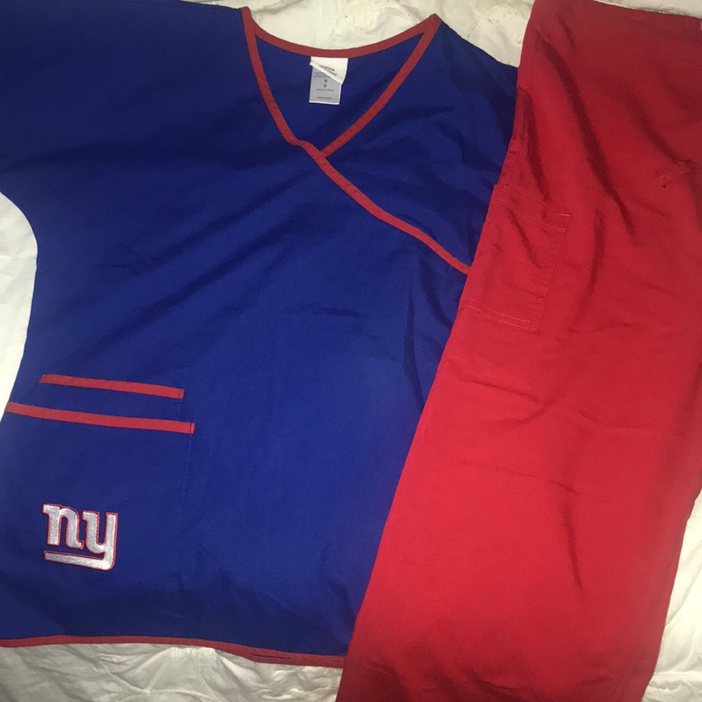 NFL Giant scrubs
